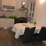 Apartmani Ivana Apartment