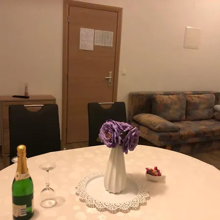 Apartmani Ivana *