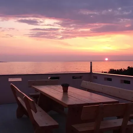 Apartmani Ivana Apartment *